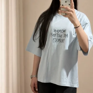 تیشرت باکسی زنانه طرح Women Are Not Your Property در 6 رنگ