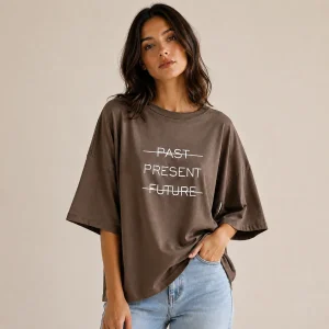 تیشرت لانگ زنانه بژ روشن نخ پنبه طرح Past Present Future